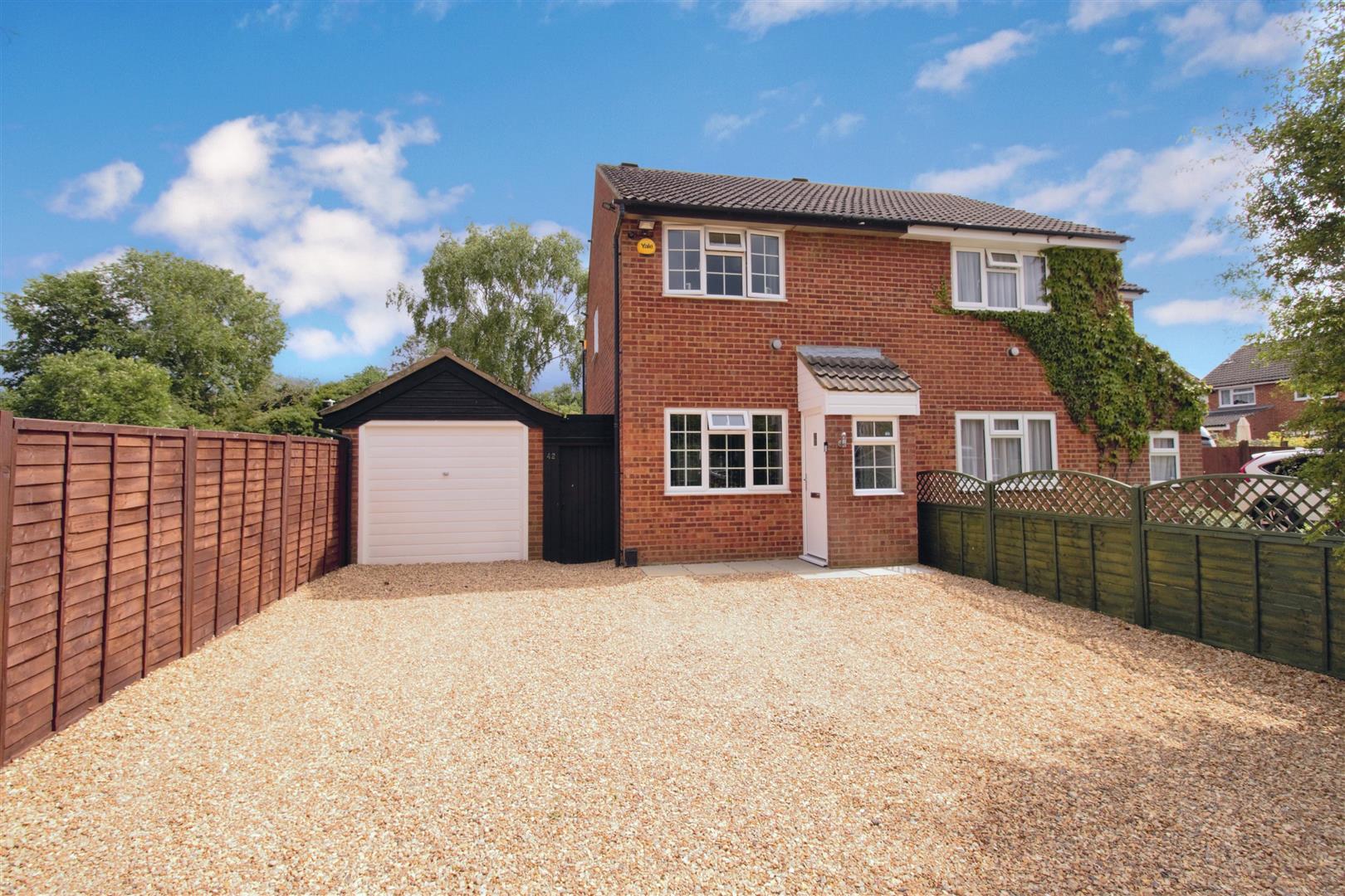 2 bed property in Mortimer Road, Bedford
